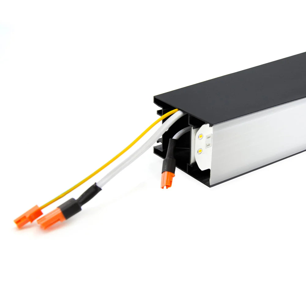Black LED Linkable Linear Light With Toolless Locking System