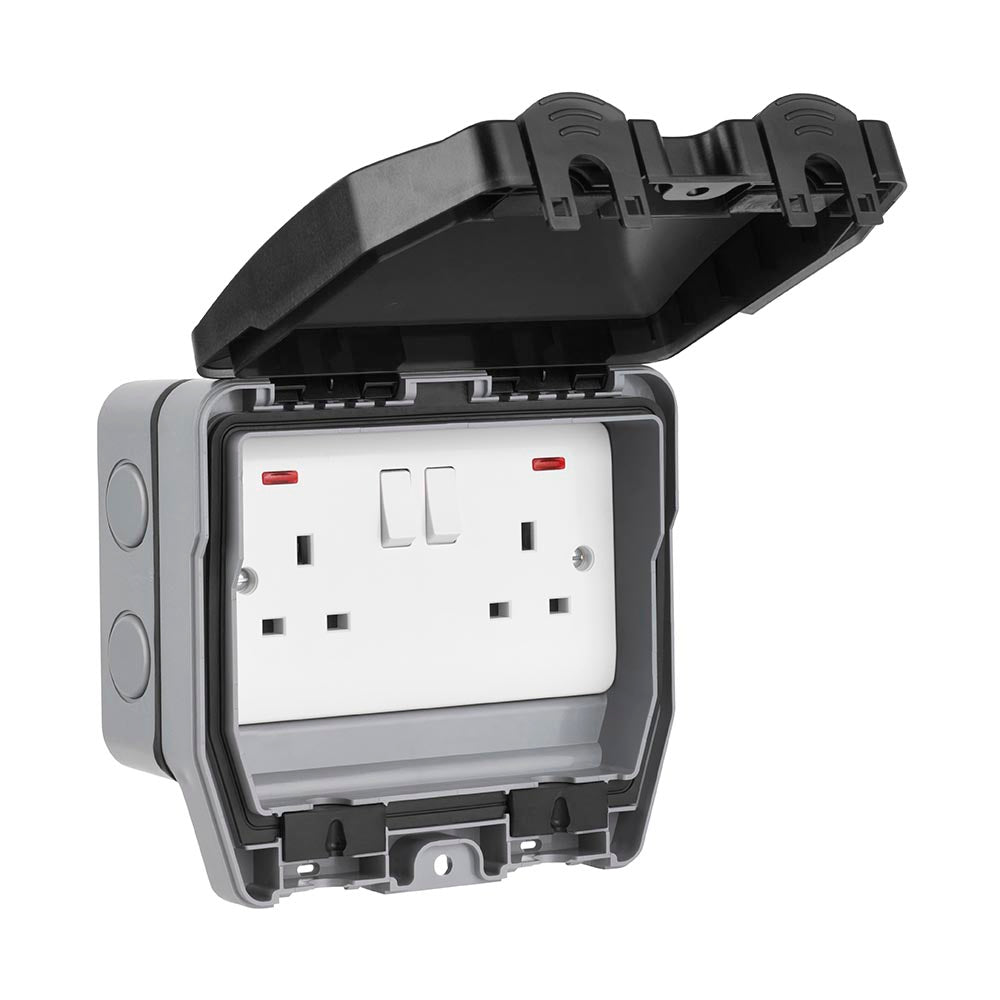 Weatherproof 13A 2G DP Switched Socket WP422